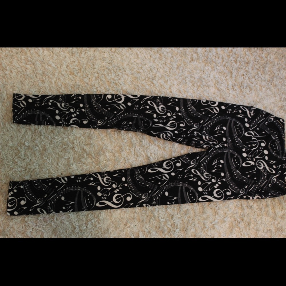one size fits all music note leggings